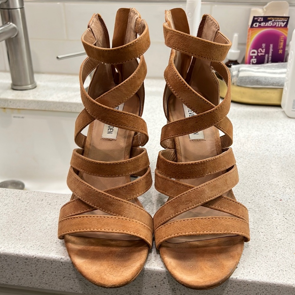 Steve Madden block heel strappy sandals